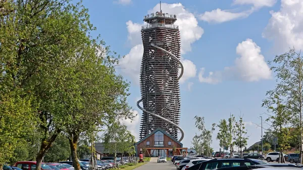 Drei Tote bei Sturz von Aussichtsturm im Harz