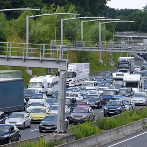 Kilometerlanger Stau auf A7 in Hamburg