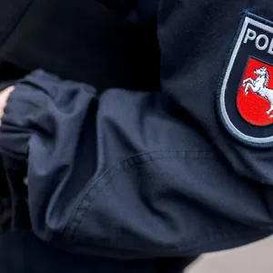 Sechs Polizisten bei Einsatz in Lingen verletzt