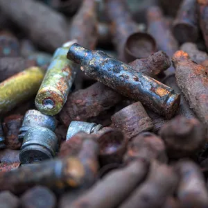 Gefährlicher Müll: Munition auf Wertstoffhof zurückgelassen