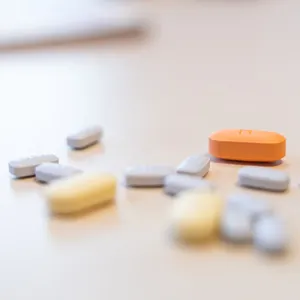 Schmuggel-Tabletten zwischen geröstetem Knoblauch versteckt