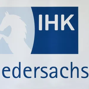 Handelskammer-Umfrage: Unternehmen für schnellere Verfahren