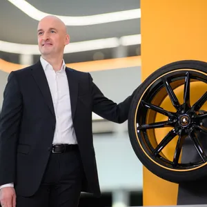 Continental profitiert von Nachfrage nach großen Reifen