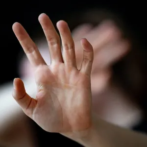 Gewalt an Schulen – Ministerin nimmt Eltern mit in Pflicht