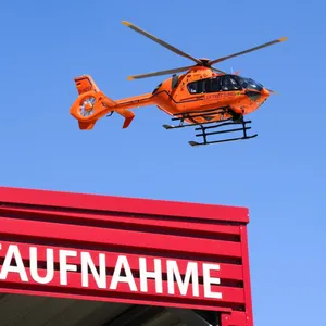 Ungebremst erfasst: Radfahrer lebensgefährlich verletzt