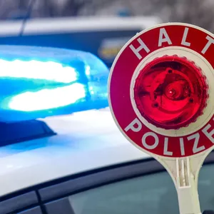 Kontrollen bei Rocker-Veranstaltung - Waffen sichergestellt