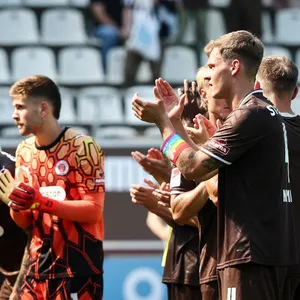 Voll rettet St. Pauli Punkt: «Bester Torwart der Liga»
