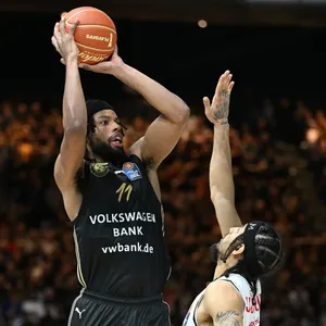 Basketball-Kapitän Flanigan erhält deutschen Pass