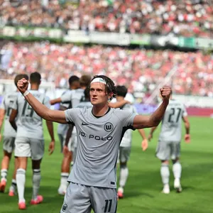 «Ein bisschen dreckig»: Wolfsburg holt ersten Zweitliga-Sieg