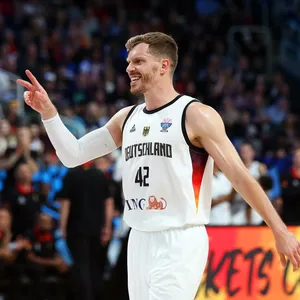 Vor Supercup in Hamburg: Weltmeister Obst fällt aus