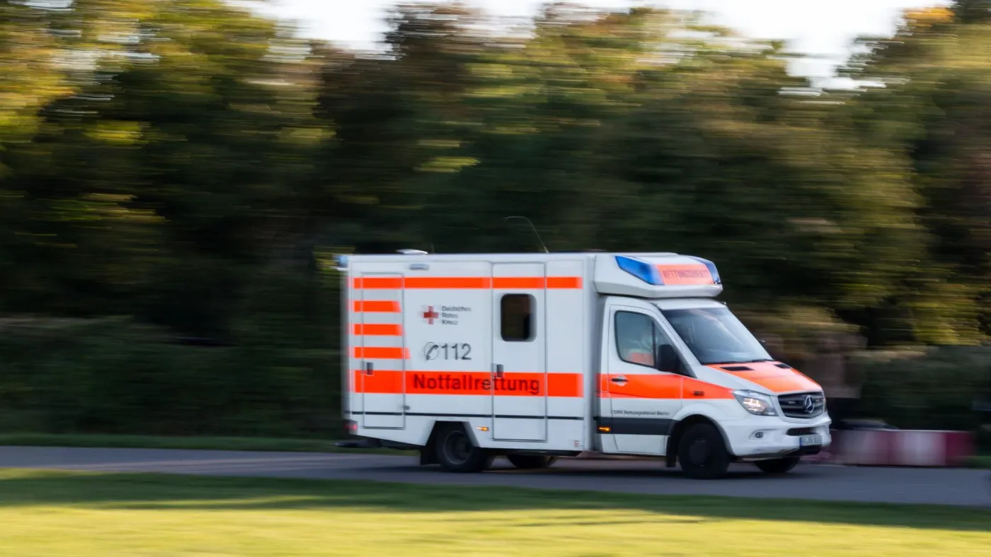 Streit in Wohnung eskaliert – Frau flüchtet über Balkon
