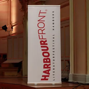 Harbourfront holt wieder große Literatur-Namen an die Elbe