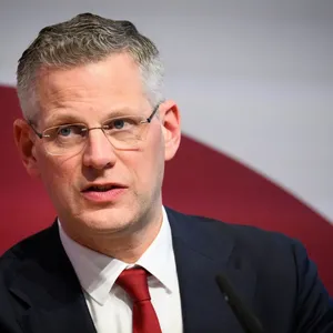 Staatssekretär nennt BSW und AfD «vaterlandslose Gesellen»