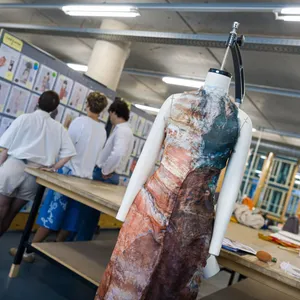Sind Trachten in? Was Modedesigner von Helgoland mitbrachten