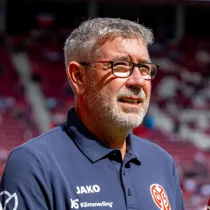 05-Trainer Fischer hadert mit Mainzer Standard-Schwäche