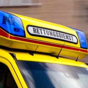 Mann bei Angriff auf Herbstmarkt schwer verletzt