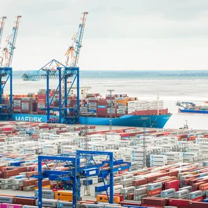 Fit für den Notfall - Millionen für Hafen, Flughafen, Gleise