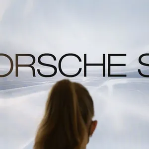 VW-Großaktionärin Porsche SE kauft sich bei Raketenfirma ein