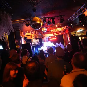 Talente und volle Clubs: Reeperbahn-Festival lockt Tausende
