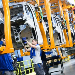 IG Metall verlangt fünf Prozent mehr Geld für VW-Mitarbeiter