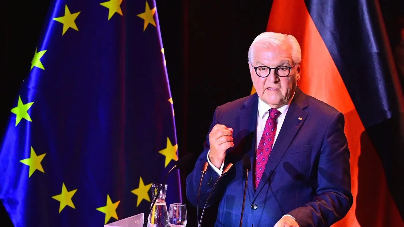 Steinmeier warnt: Es geht um Selbstbehauptung der Demokratie