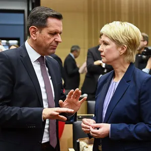 Olaf Lies warnt vor Wahlkampf gegen die Bundesregierung