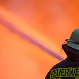 Brand in Einfamilienhaus – Frau, Kind und Tiere gerettet