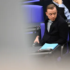 Klinikaffäre führt Ermittler bis in den Bundestag