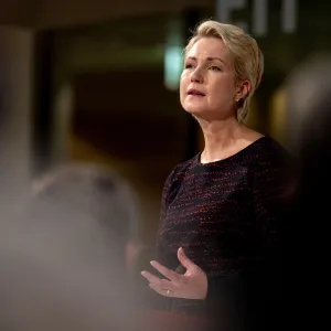 Regine-Hildebrandt-Preis würdigt Einsatz gegen rechts