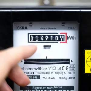 Verivox: Netzentgelte für Strom und Gas steigen 2027