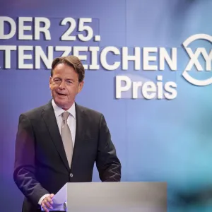Hilferufe gehört, Angriff verhindert: XY-Preis für Helfer
