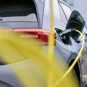 VW ruft weltweit mehr als 70.000 E-Autos zurück