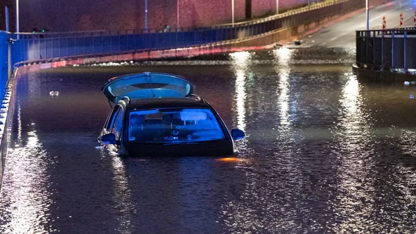 Stürmisches Wetter – Wo im Norden Sturmflut droht