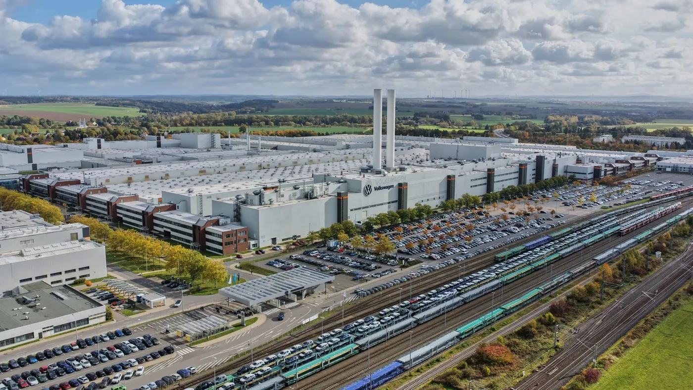 VW startet Hochlauf für Auto-Demontage in Zwickau