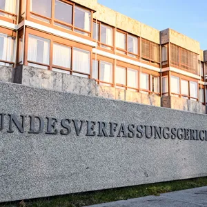 Union droht Berlin und Sachsen-Anhalt mit Verfassungsklagen