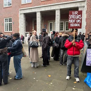 Demonstranten blockieren HAW-Campus