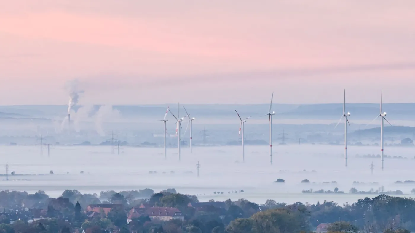 Nebel an Halloween in Niedersachsen - wo Regen aufzieht